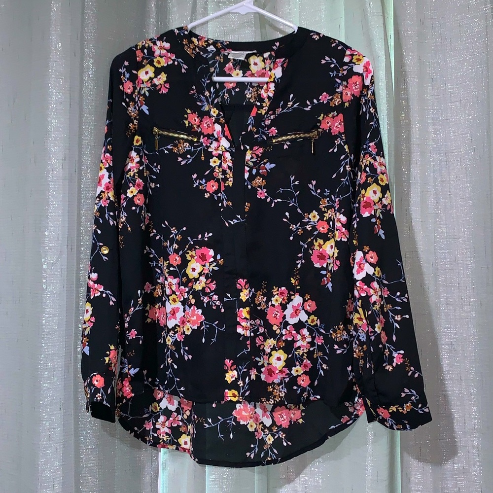 Persaya Long sleeve floral blouse